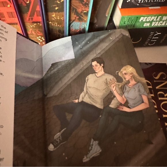 Illumicrate Afterlight Exclusive Bride by Ali Hazelwood Signed Special Edition - Picture 3 of 9